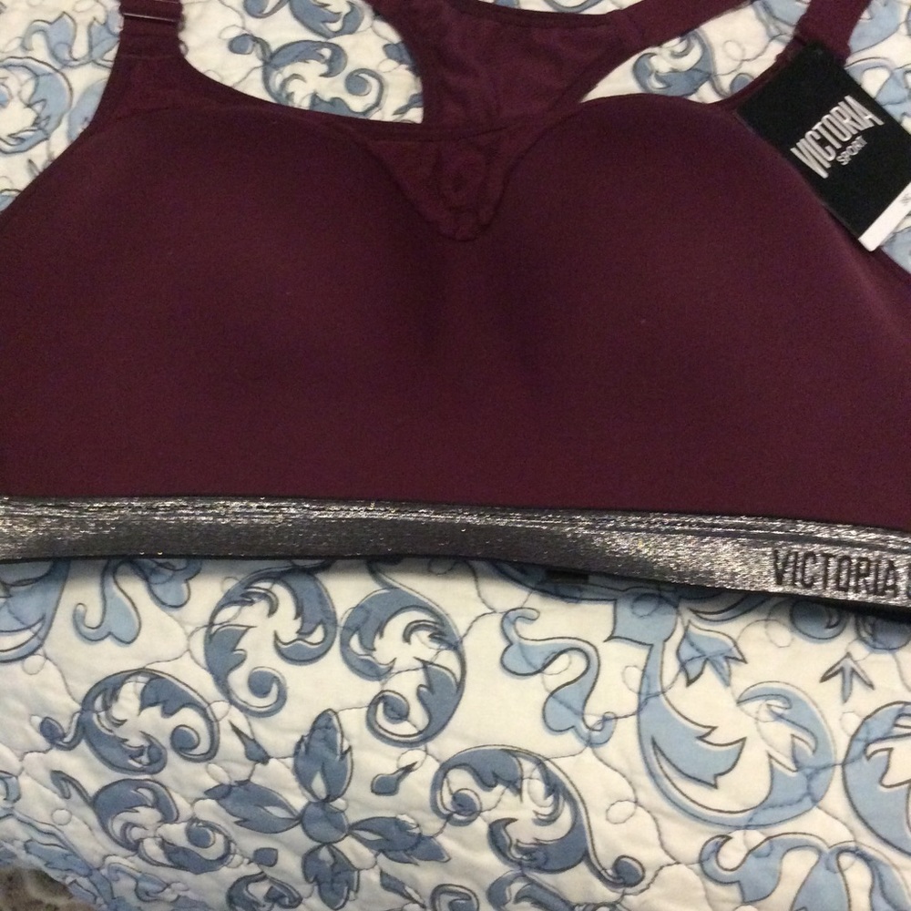 Sports bra